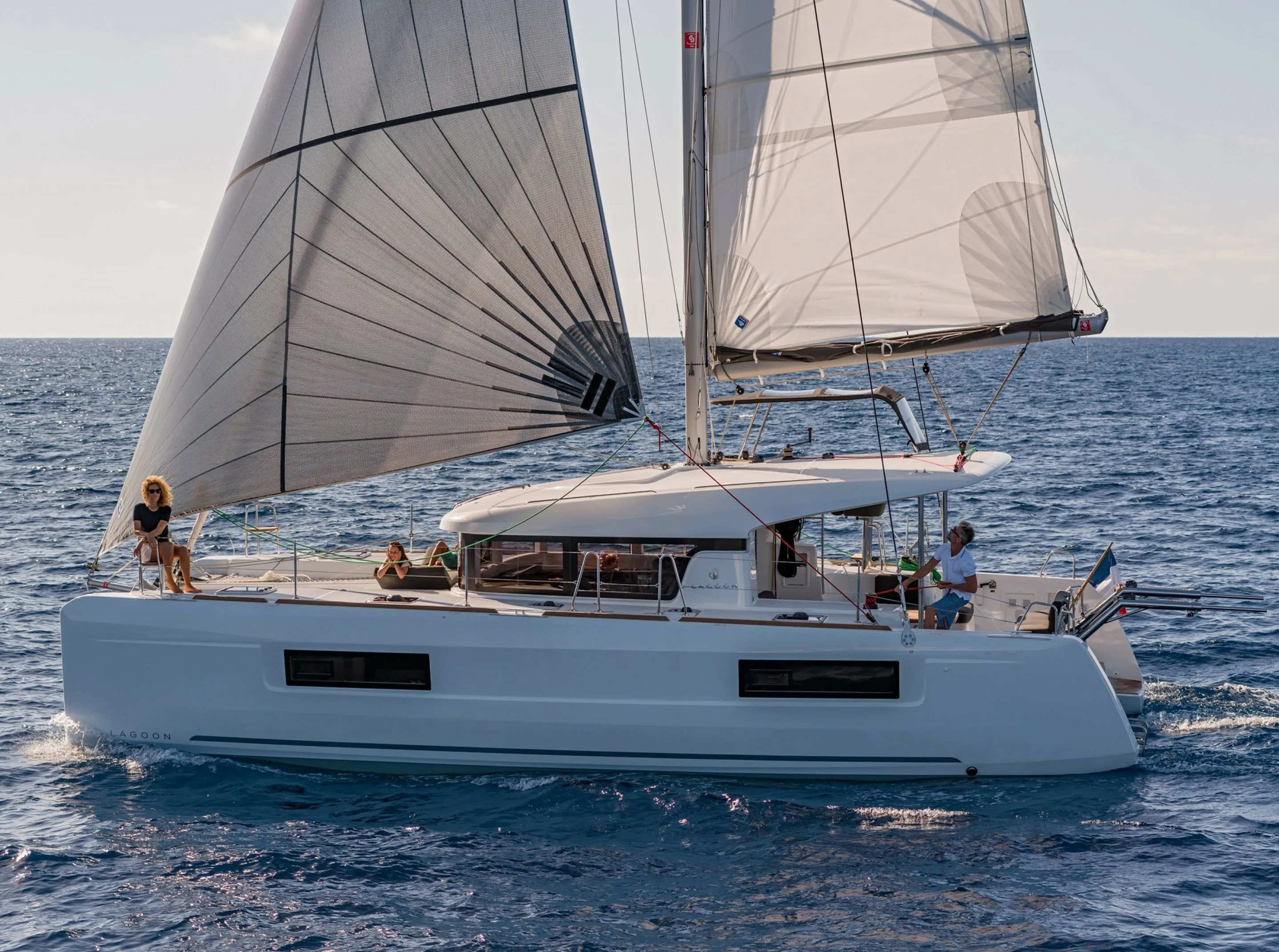 Rent a 11.74m Lagoon 40 Catamaran in Puerto Vallarta