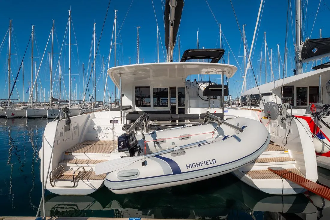 Explore Biograd na Moru on a 11.74m Lagoon 40 Catamaran Rental