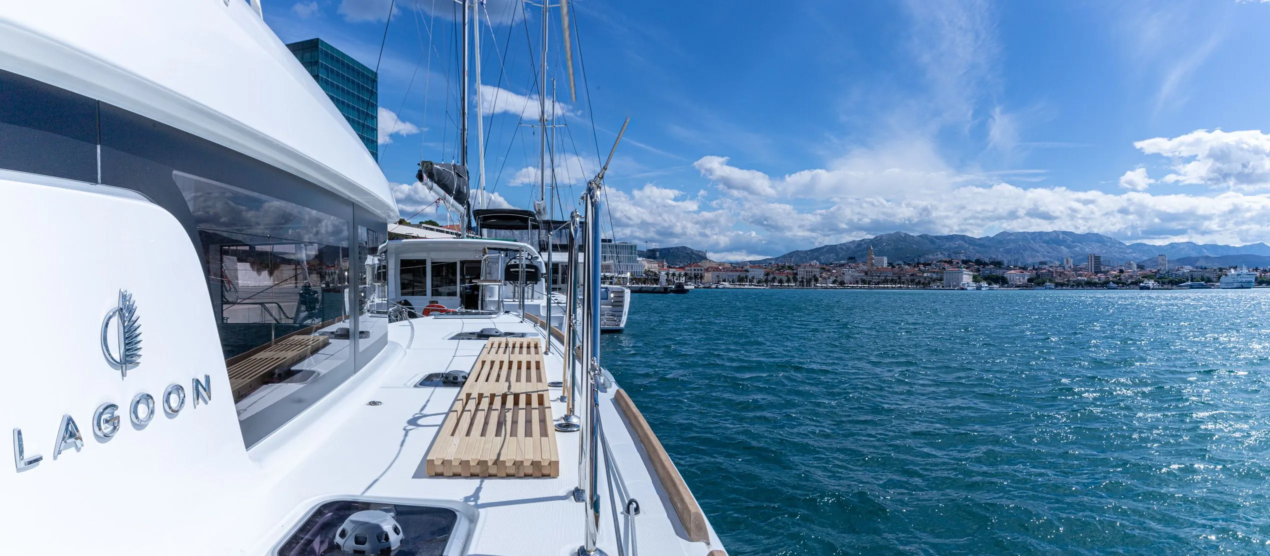 11.74m Slano Catamaran Hire