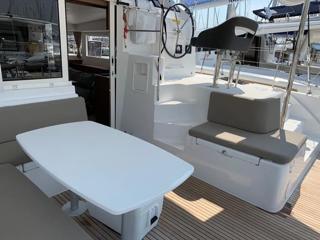 Чартер Santai - 5