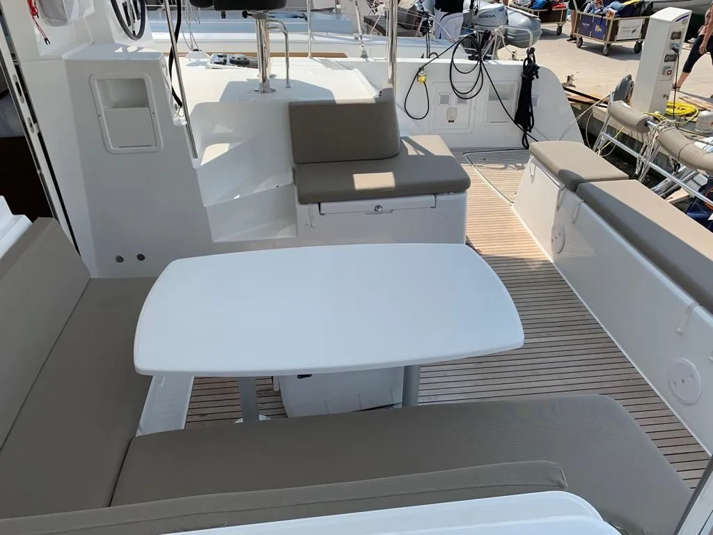 Чартер Santai - 4