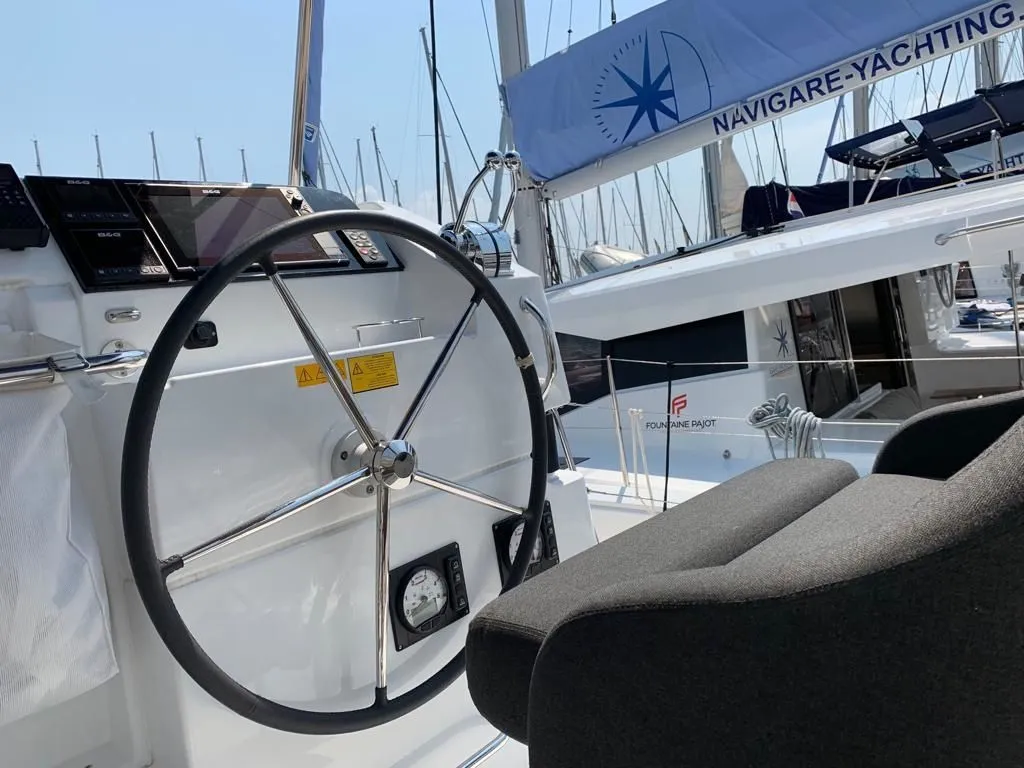 Чартер Santai - 3