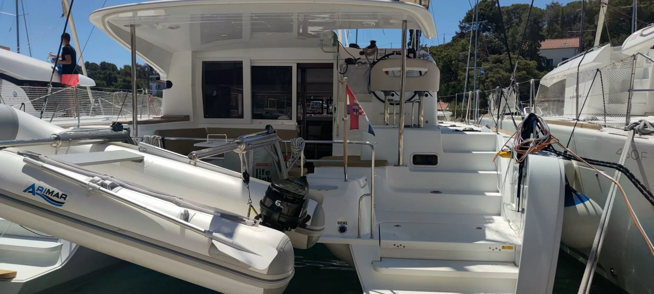11.74m Rogač Lagoon 40 Hire