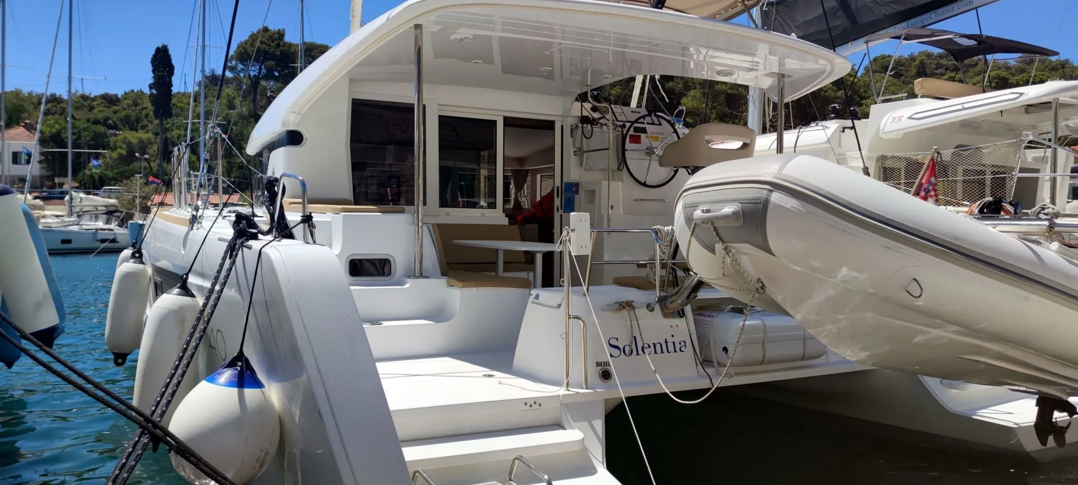 11.74m Rogač Lagoon 40 Hire