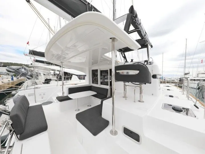 Nina 1 Charterboot - 3