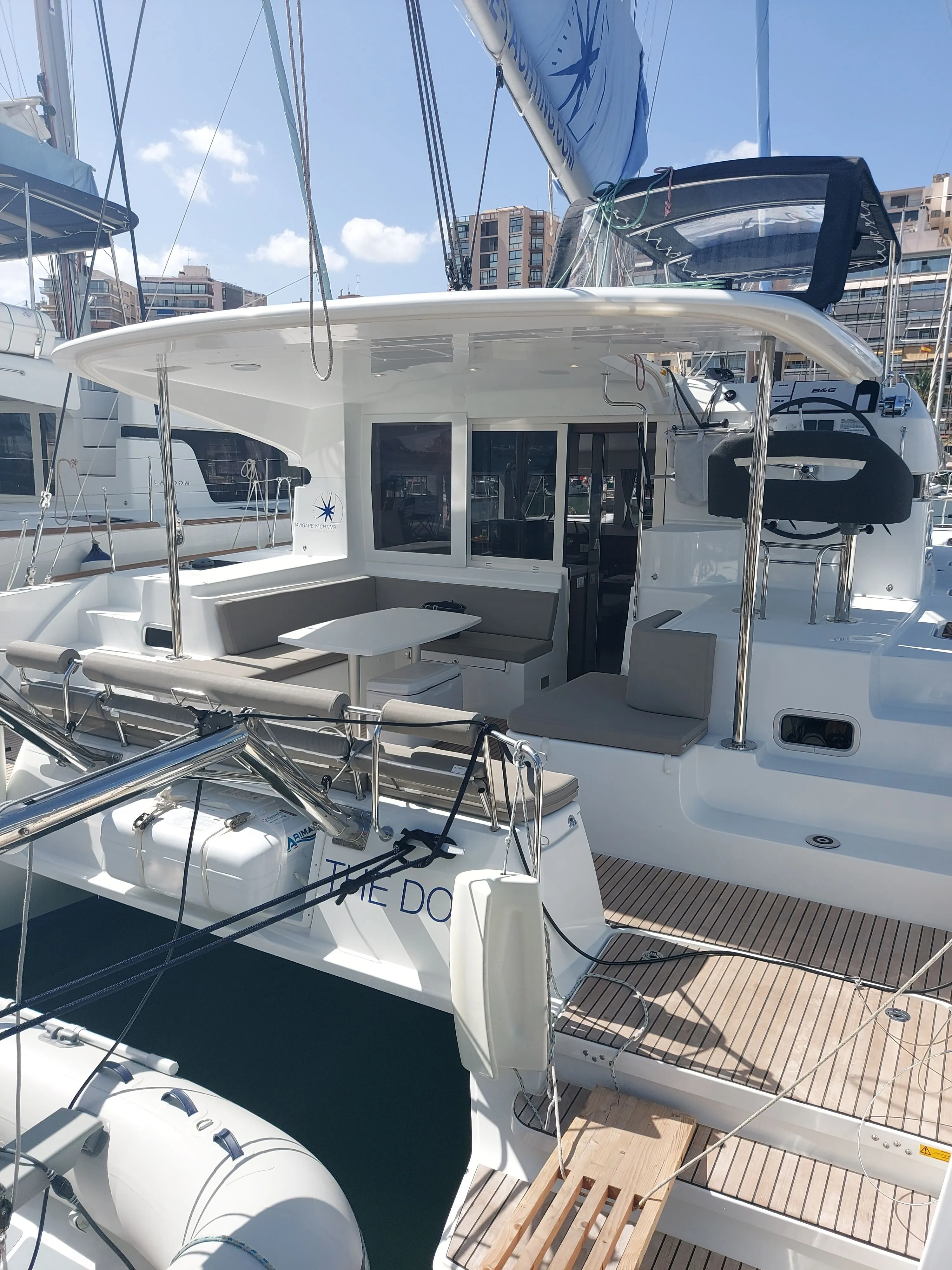 Charter a 11.74m Catamaran Lagoon 40 in Dubrovnik