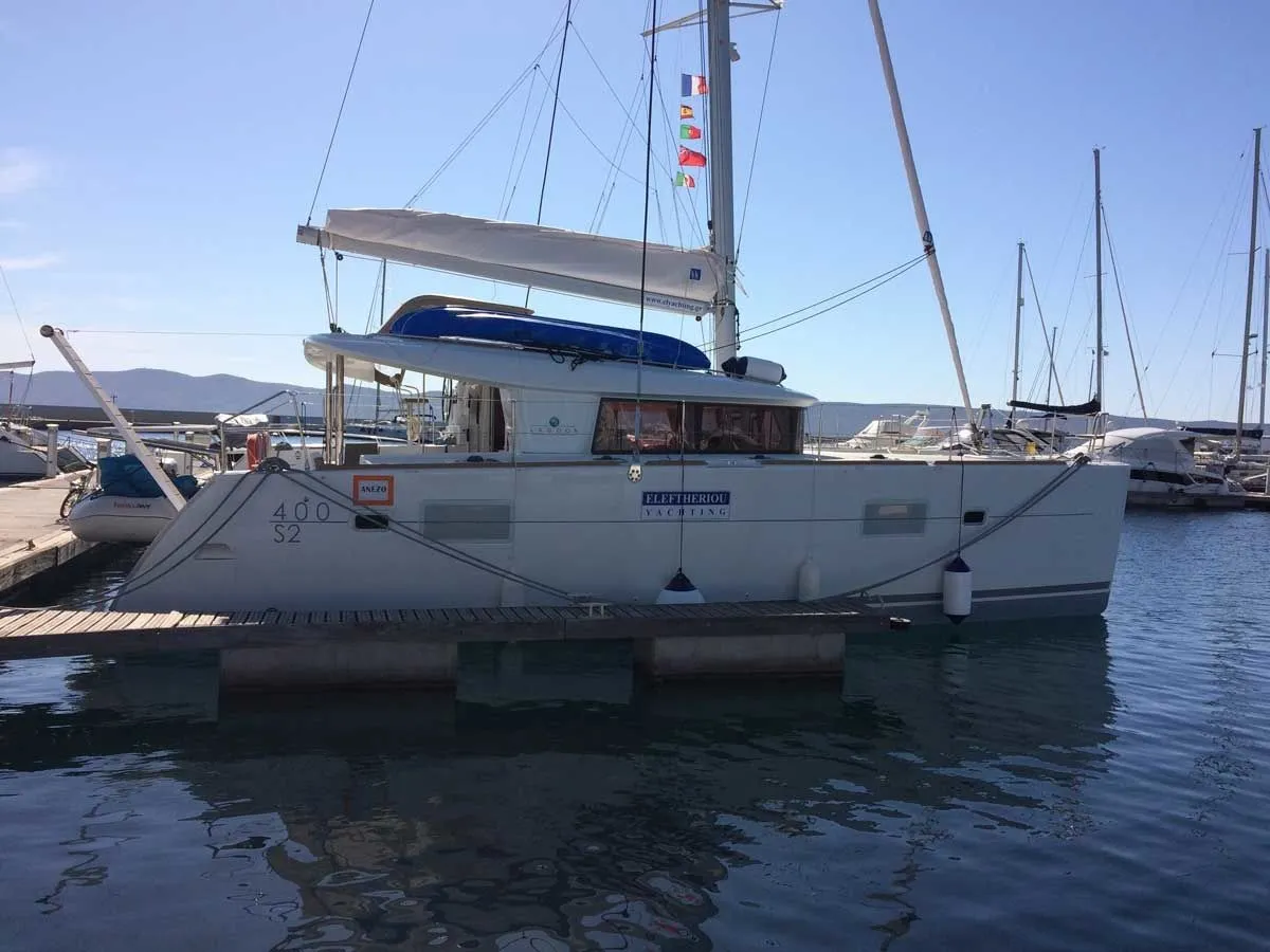 Anezo Charter Boat