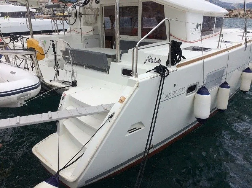 Rent a 11.99m 6 Cabin Catamaran in Gandia