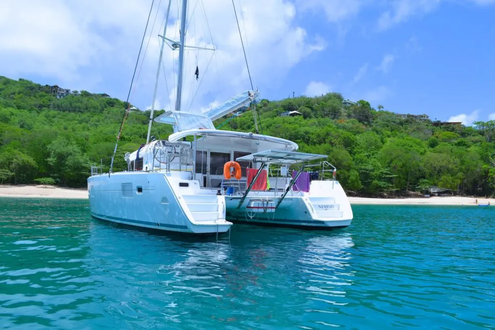 11.97m Le Marin 6 Cabin Catamaran Hire