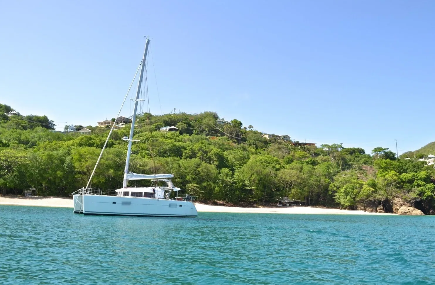 11.97m Le Marin 6 Cabin Catamaran Hire