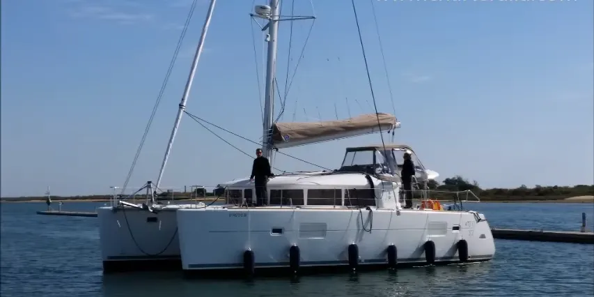 Aero Charter Boat