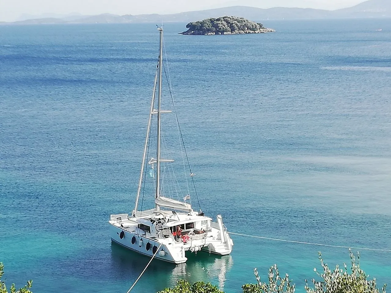 11.97m Paleros Lagoon 400 S2 Catamaran Hire