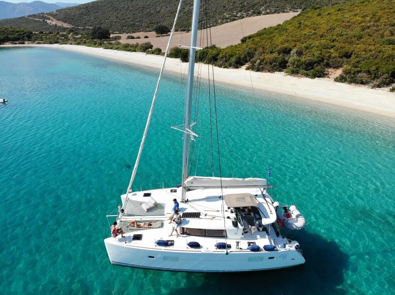 11.97m Paleros Lagoon 400 S2 Catamaran Hire