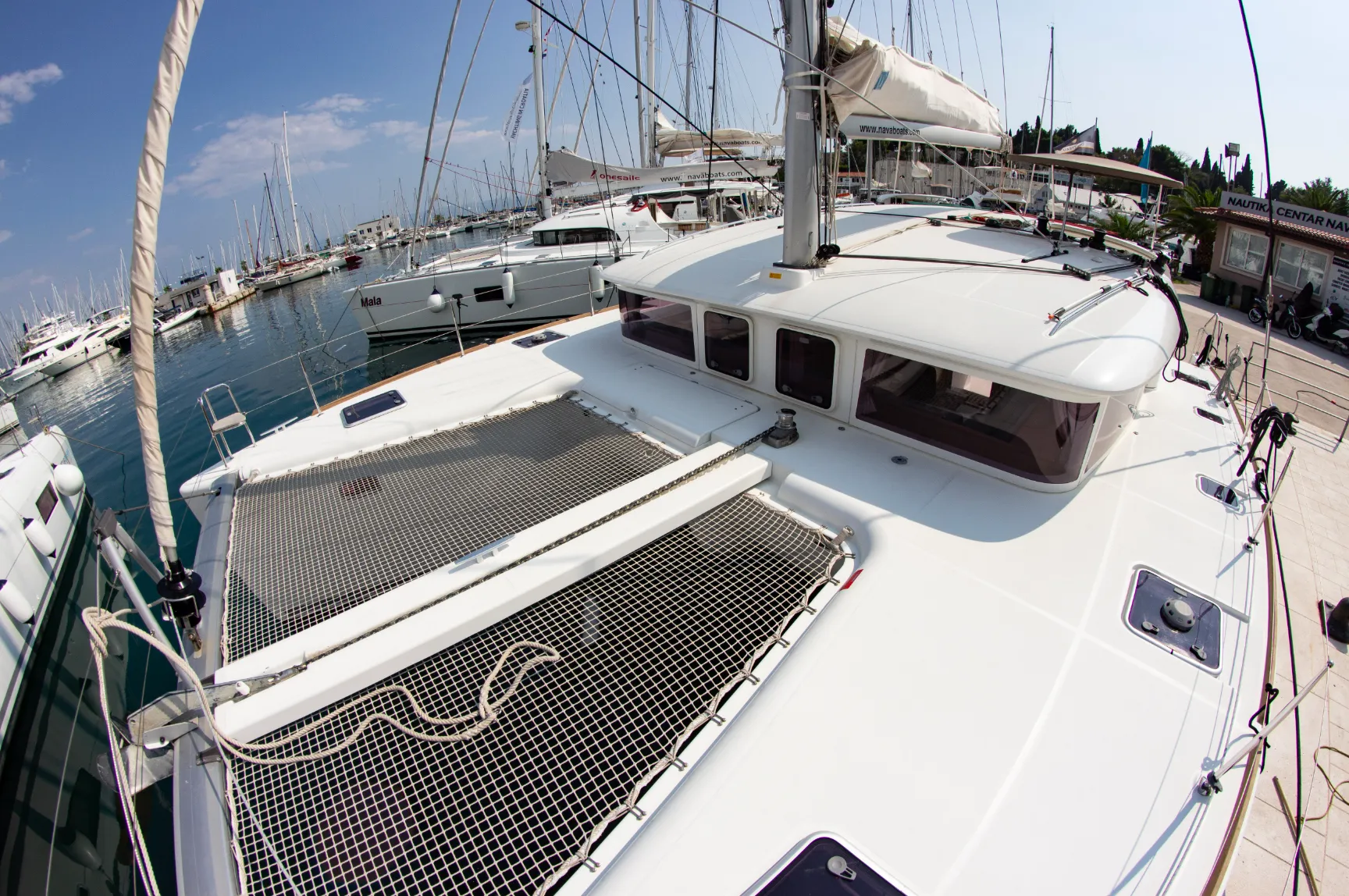 Rent a 11.97m Catamaran Lagoon 400 S2 in Split