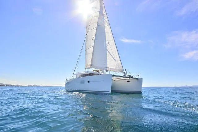 Callisto Charterboot - 5