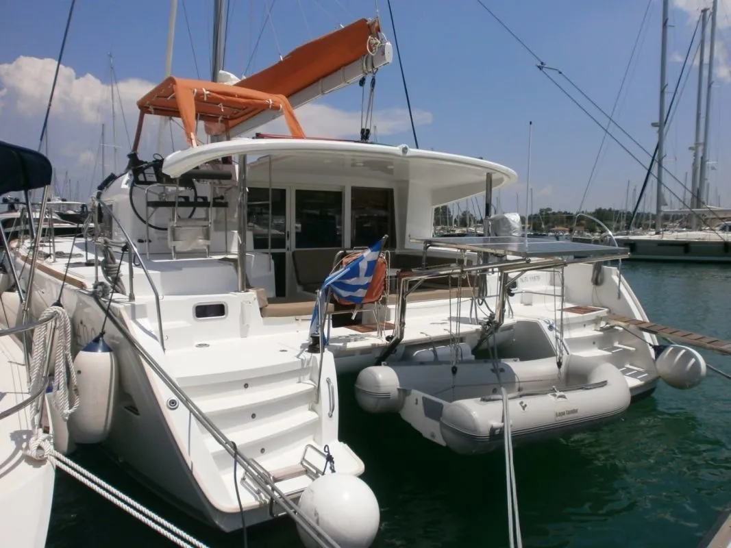 Cata Loca Charter Boat