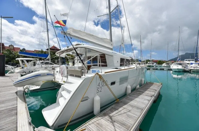 Emilio Charterboot - 4