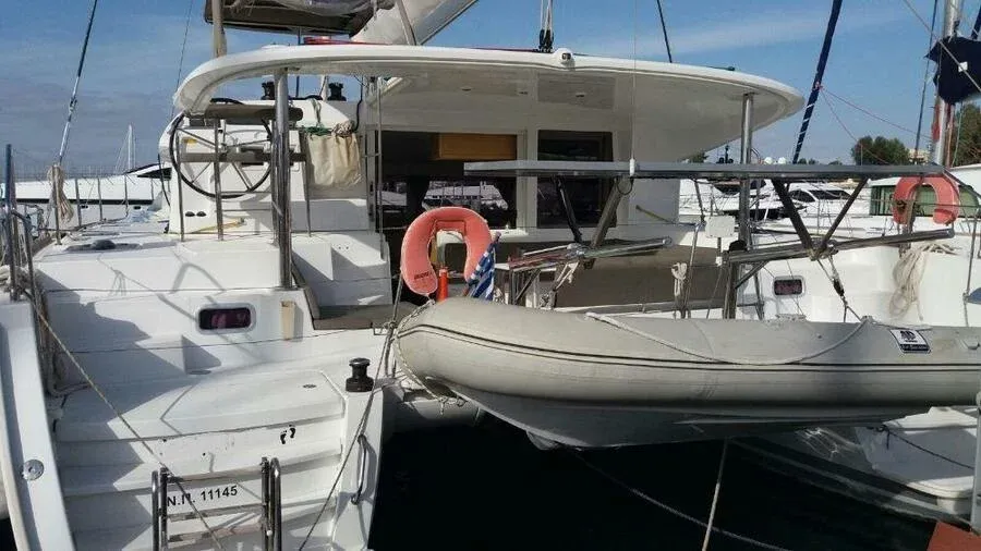 11.97m Nea Peramos Boat Hire