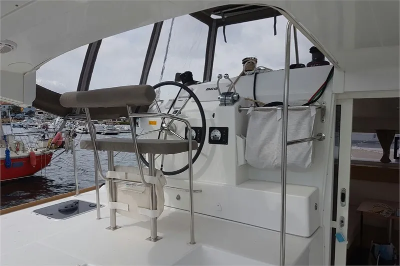 Laura Charter Boat