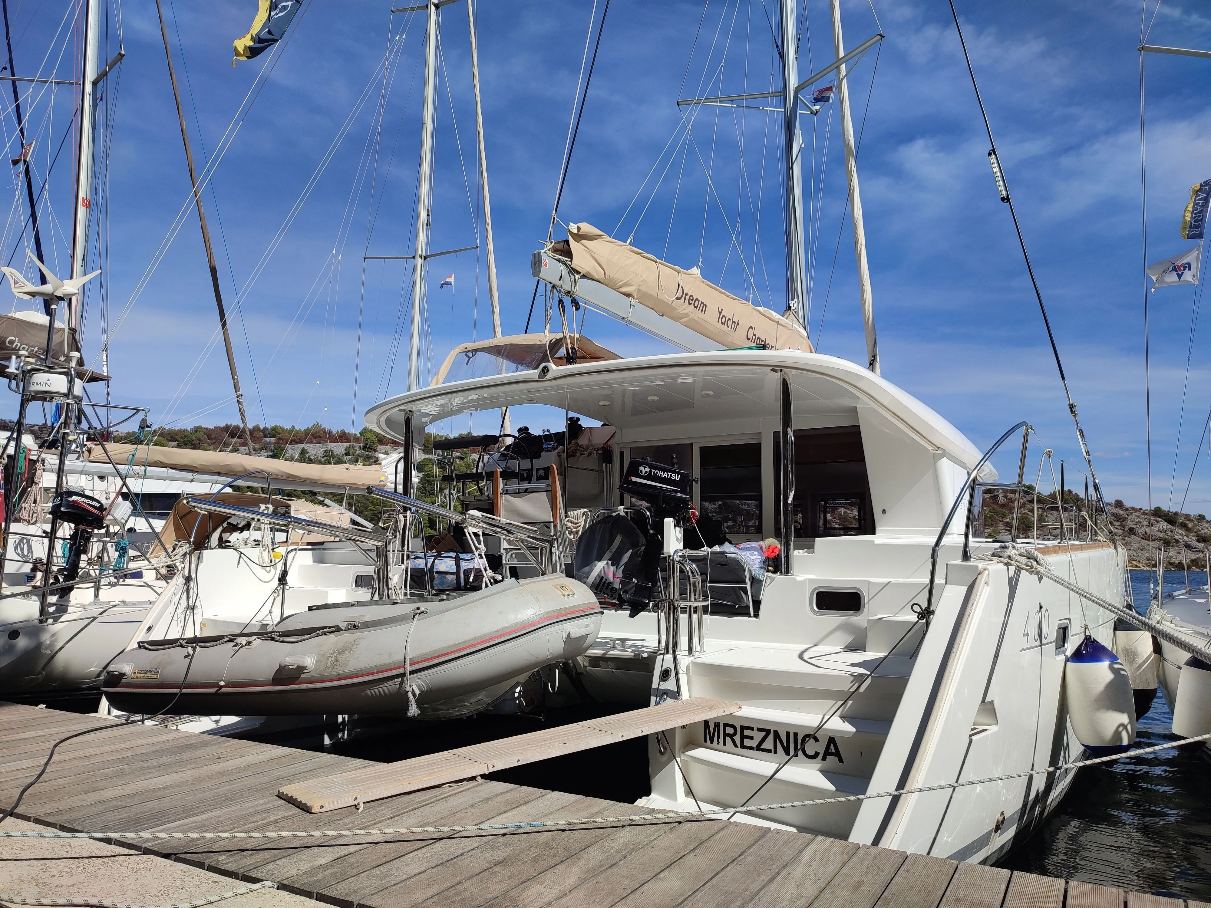 Charter a 11.97m Catamaran in Zaton