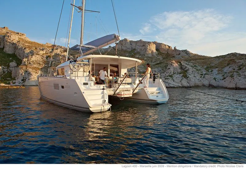Poe Miti Charter Boat