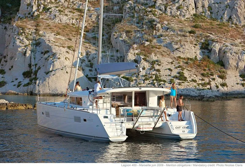 Poe Reva Charter Boat
