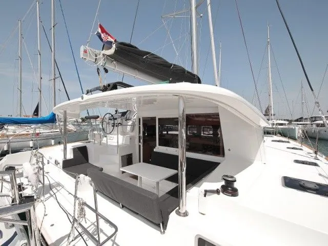 11.97m Sukosan 6 Cabin Catamaran Hire