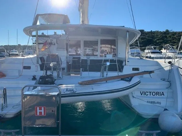 Rent a 11.97m Catamaran in Primošten