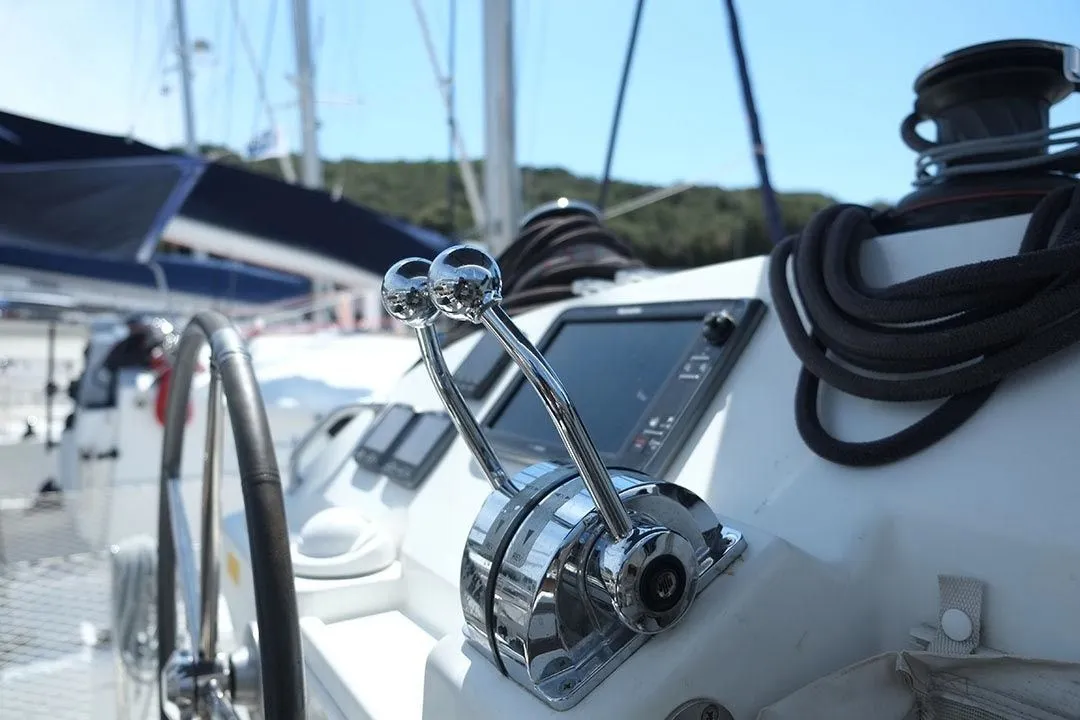 Explore Pula on a 11.97m Rental Catamaran Lagoon 400 S2