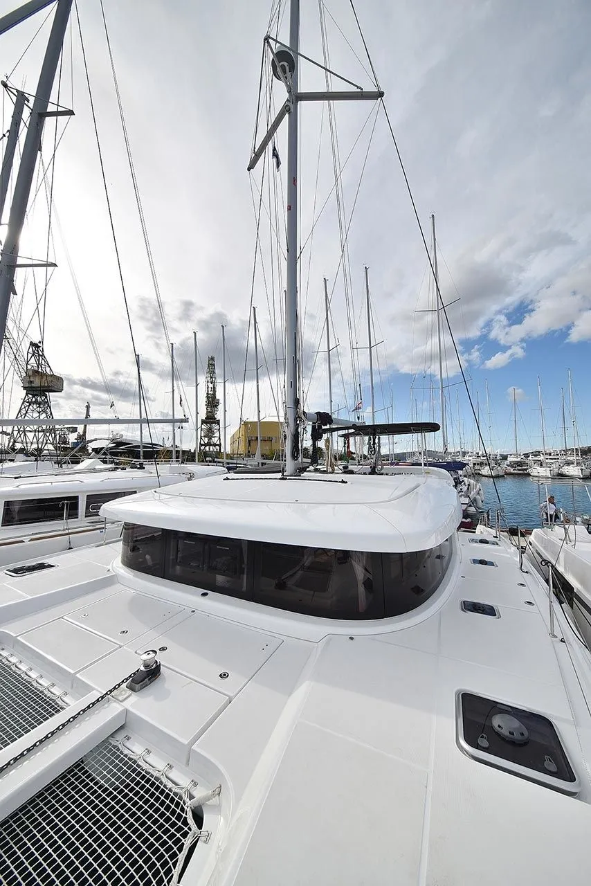 Adriana 2 Charterboot - 5