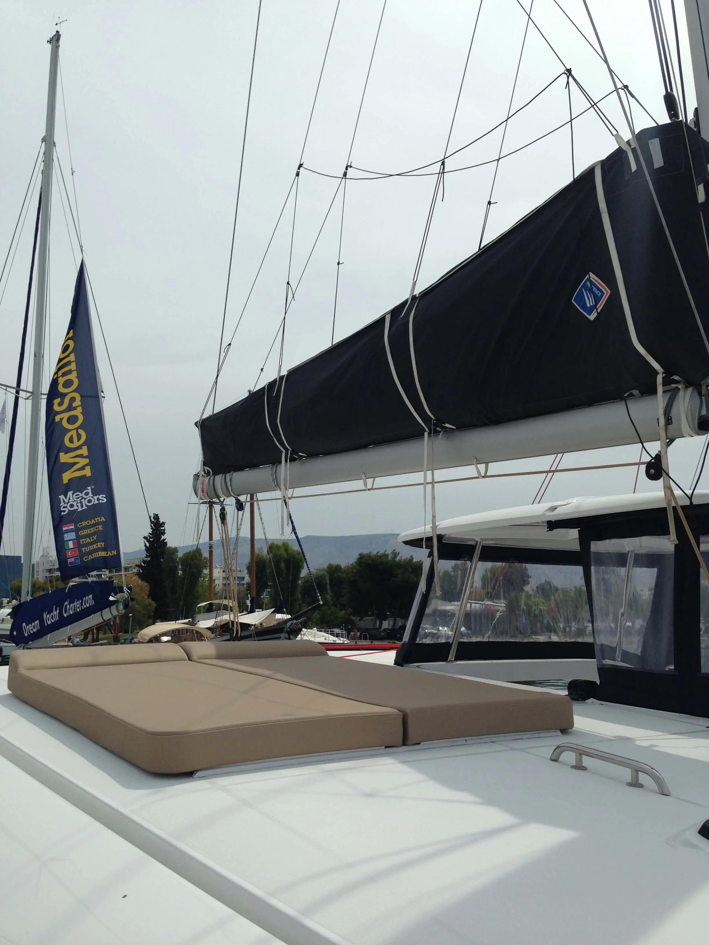 Charter a 12.94m Lagoon 42 Catamaran in Nea Peramos