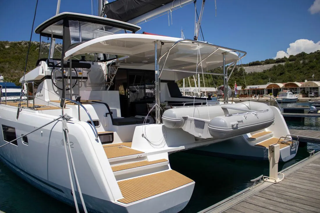 Explore Primošten on a 12.8m Lagoon 42 Catamaran Rental