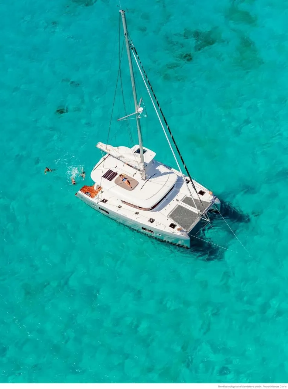 Rent a 12.8m Lagoon 42 in Bonifacio