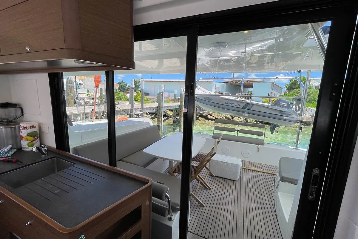 12.8m Marsh Harbour Boat Hire
