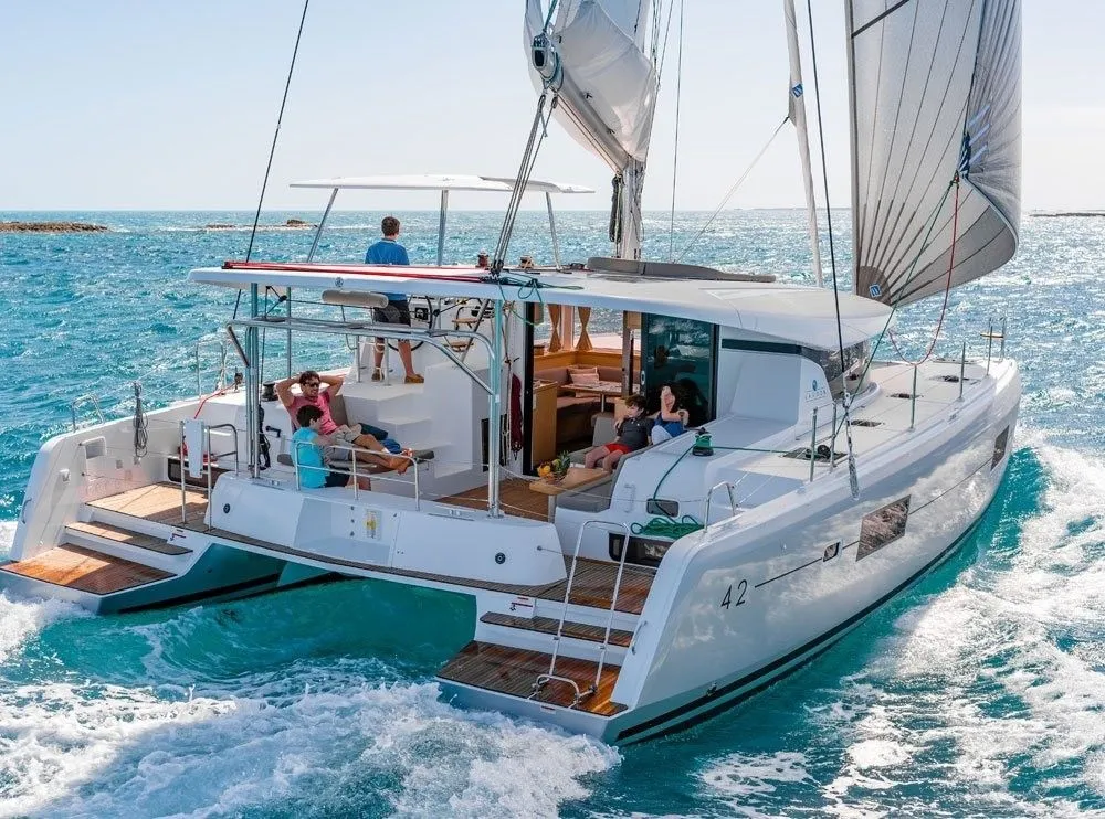 Colombo 40 Charter Boat