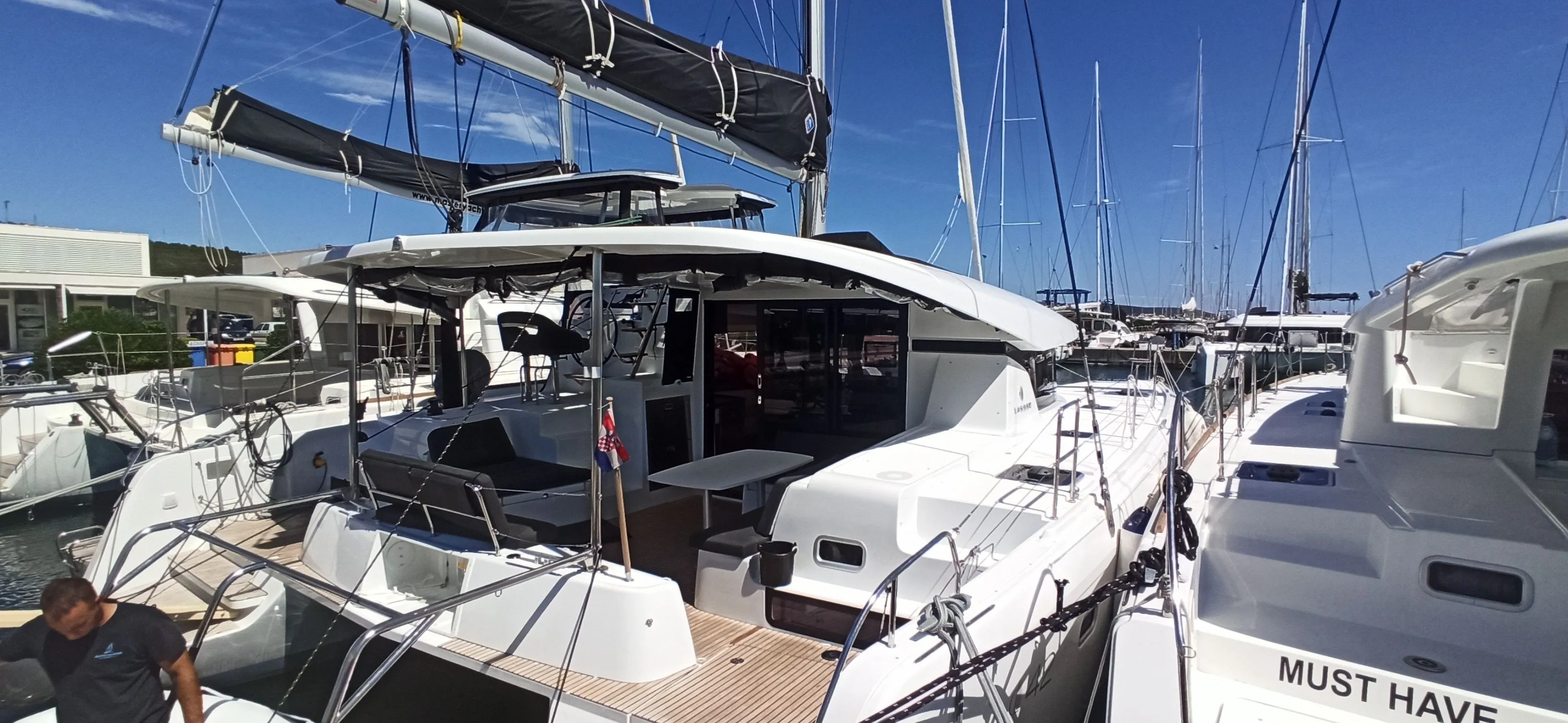 Explore Sukosan on a 12.8m Rental Boat