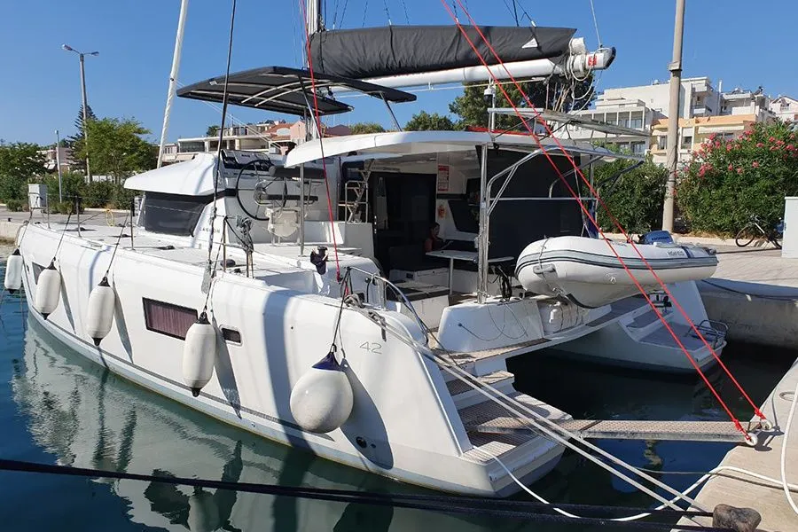Dioni Charter Boat