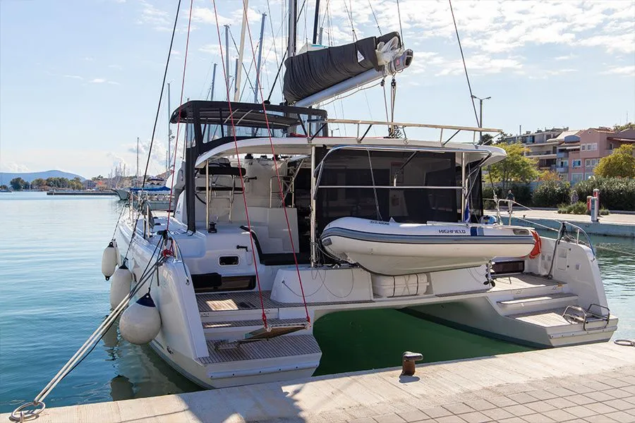 Charter a 12.8m Boat in Preveza