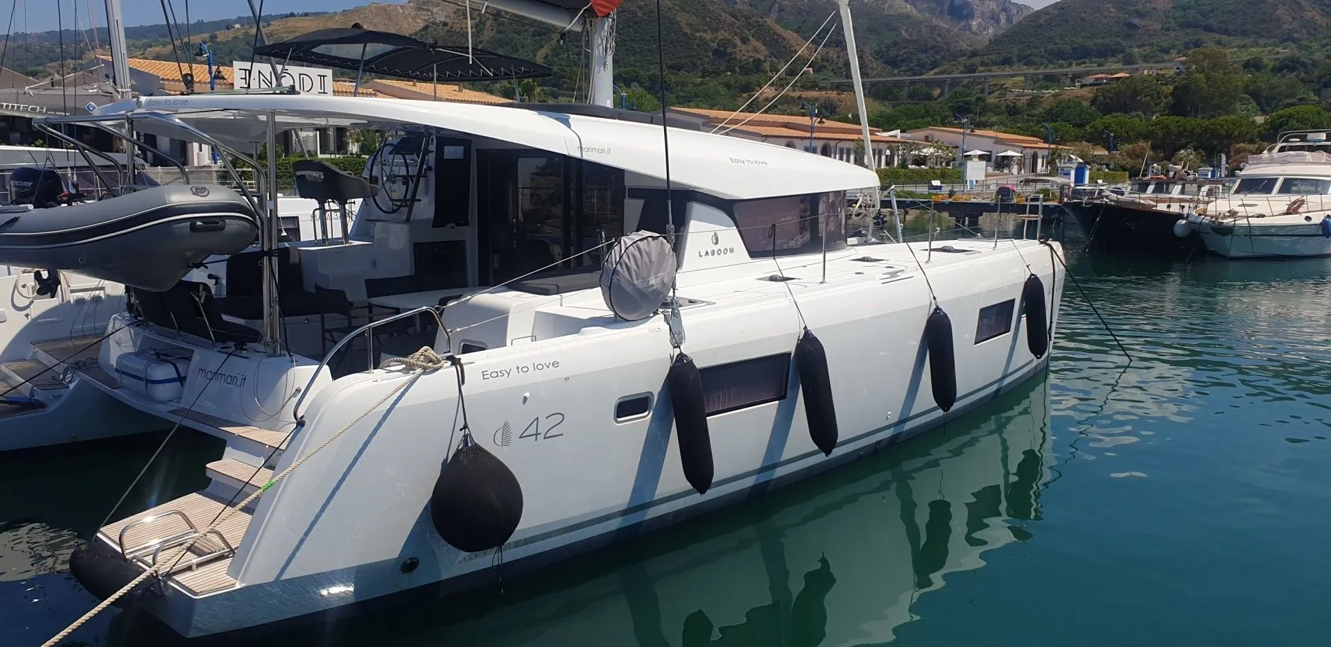 Rent a 12.8m Lagoon 42 Catamaran in Tropea