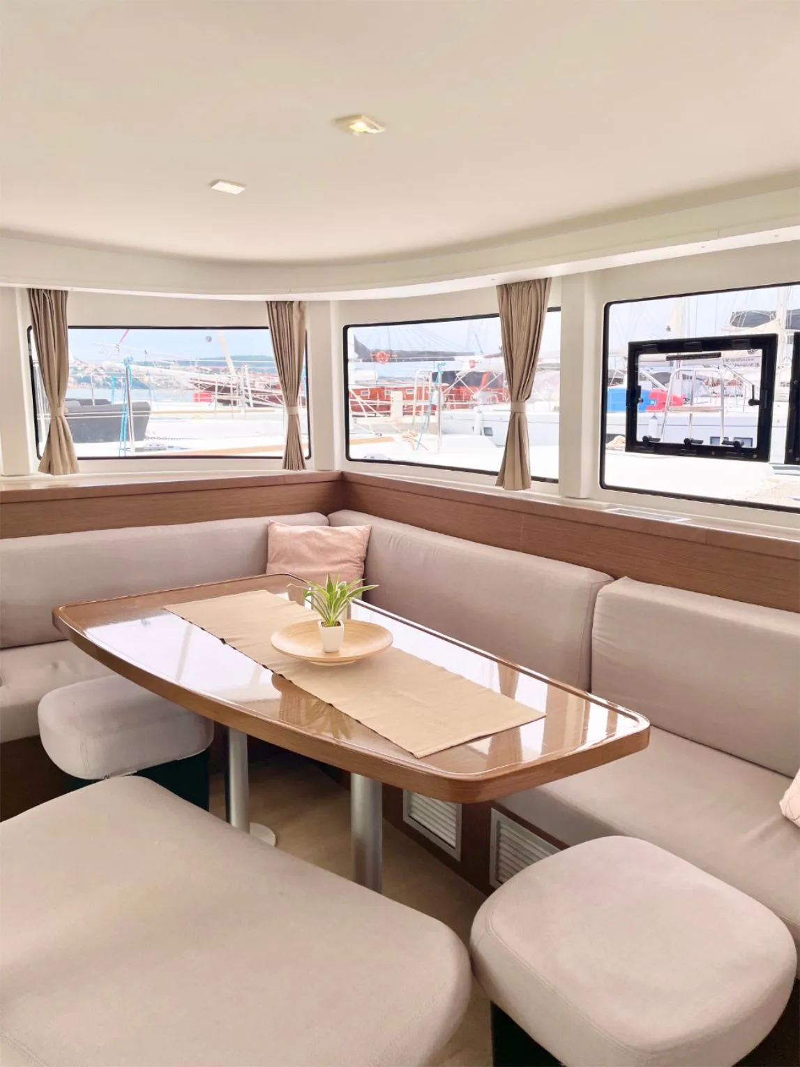 Edita Charterboot - 5