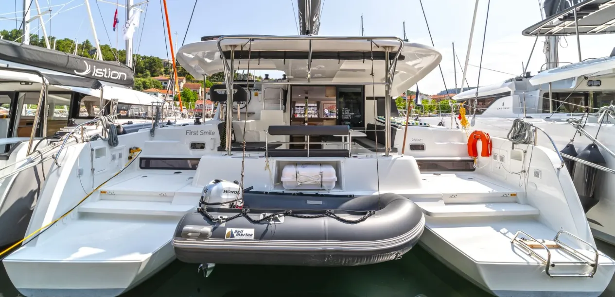 Explore Skradin on a 12.8m Lagoon 42 Catamaran Rental