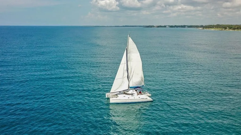 Explore La Romana on a 12.95m Lagoon 42 Catamaran Rental