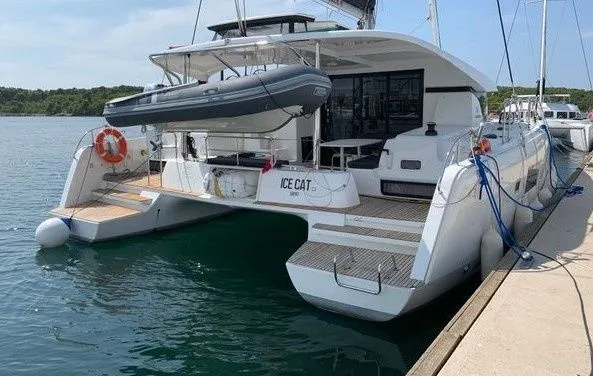 Biograd na Moru 12.8m Kiralık Katamaran