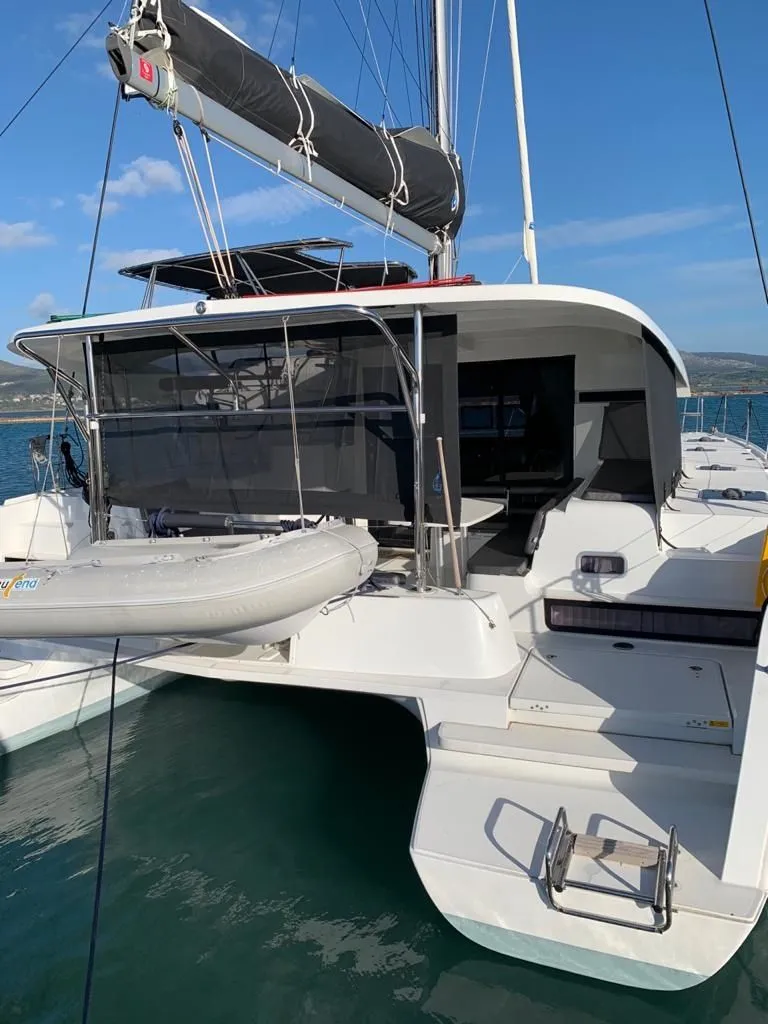 Rent a 12.8m Lagoon 42 in Lefkada