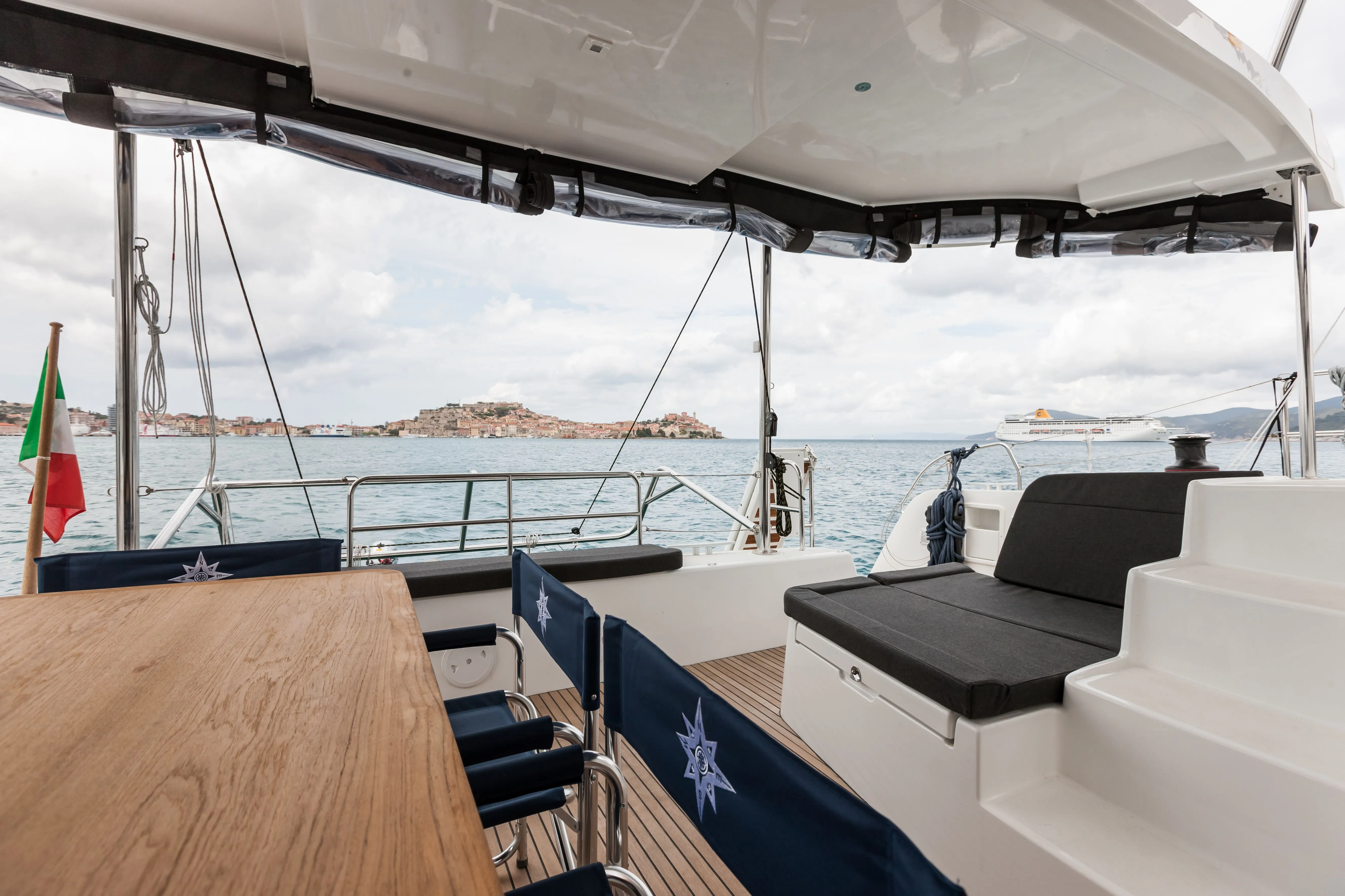 Kireina Charter Boat