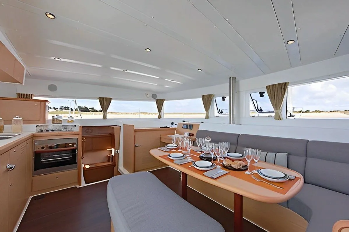 Laurencia Charter Boat