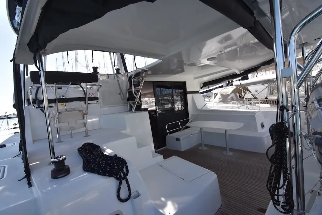 Explore Punat on a 12.79m Rental Boat