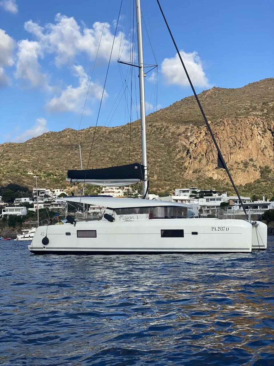 Charter a 12.8m Lagoon 42 Catamaran in Palermo