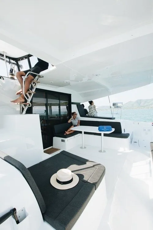 Mami Charter Boat
