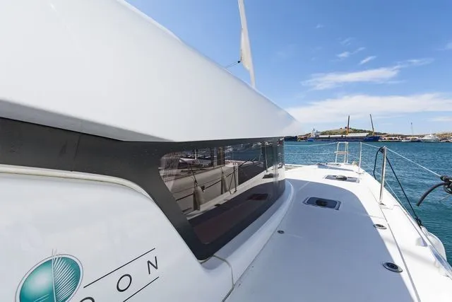 Marou Charter Boat